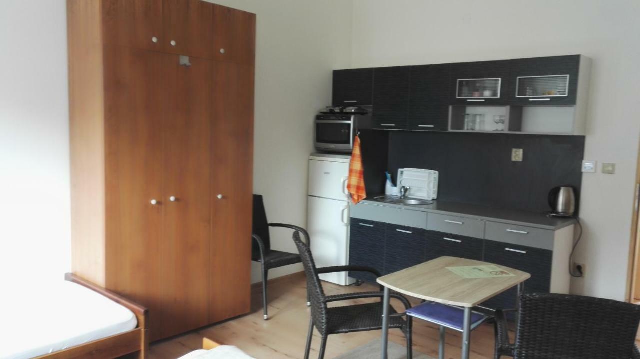 Ubytovani V Soukromi Opolany U Podebrad Dış mekan fotoğraf